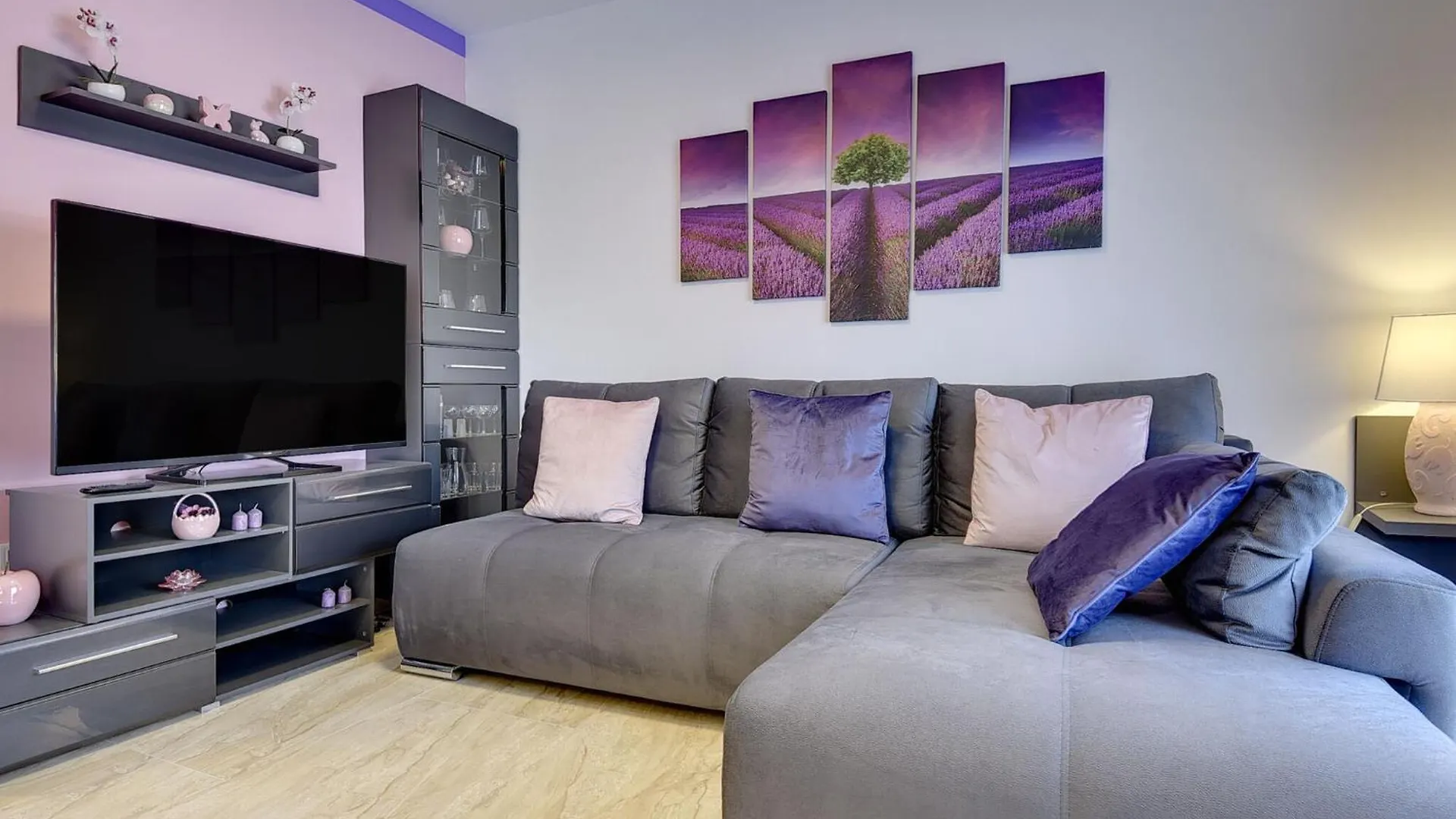 Modern Apartment With Terrace Medulin Croatia