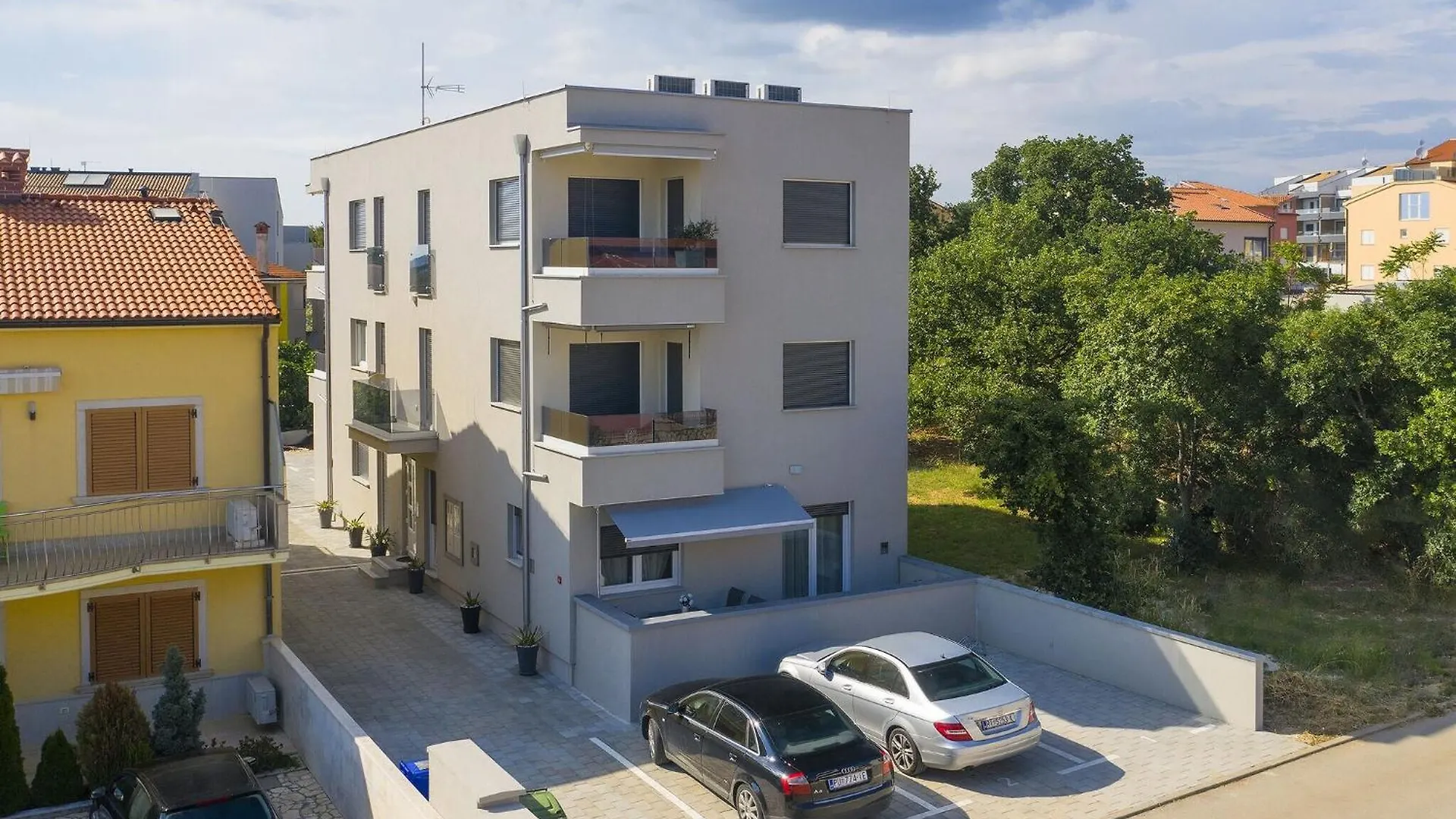 Modern Apartment With Terrace Medulin
