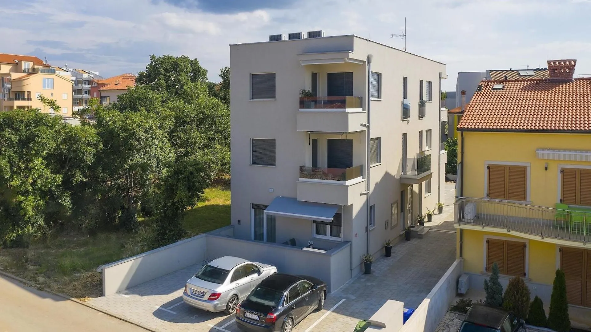 Modern Apartment With Terrace Medulin