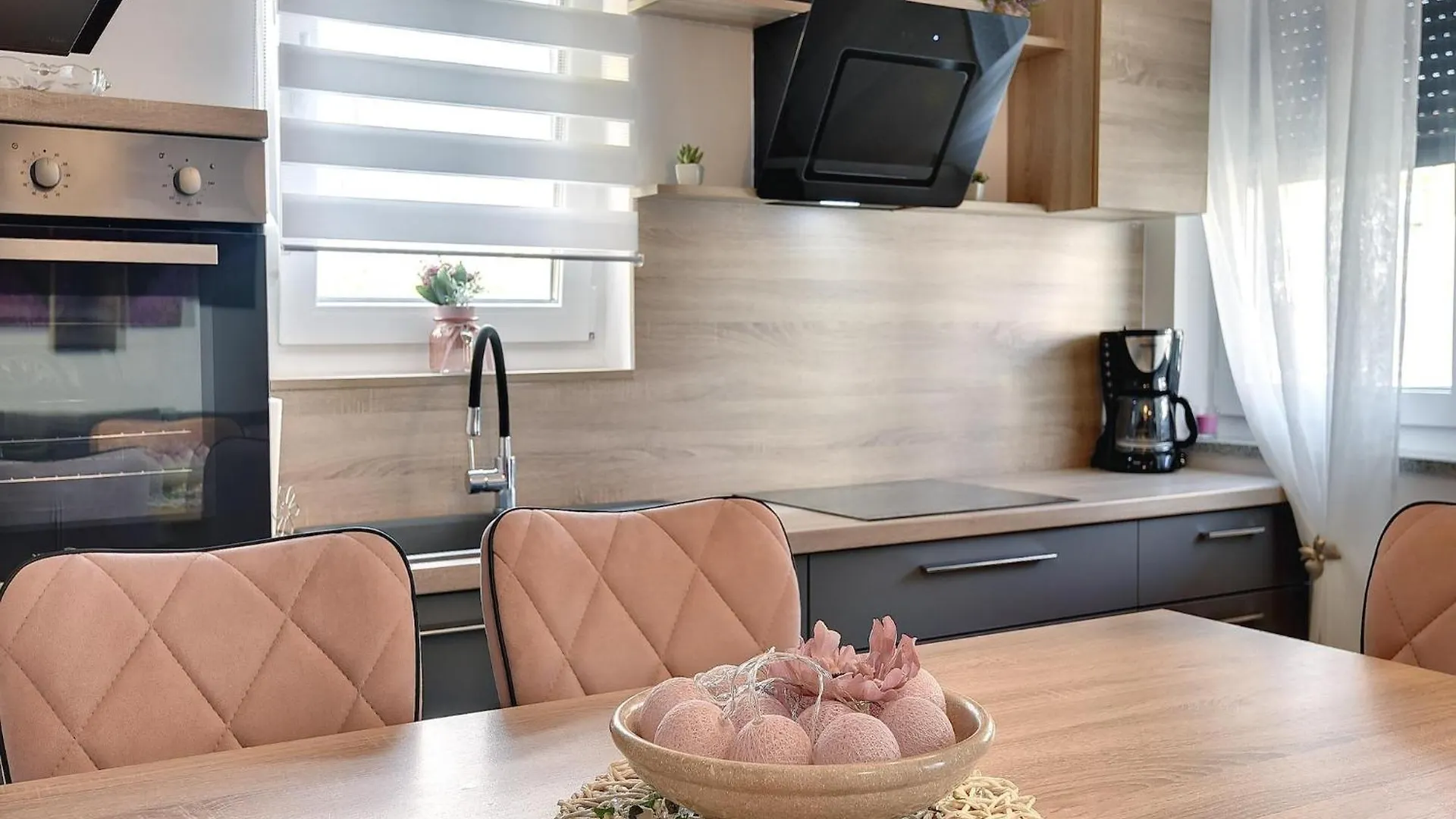 Modern Apartment With Terrace Medulin 0*,  Croatia